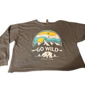 Love Vintage Go Wild Adventure‎ Is Calling Graphic Sweatshirt Relaxed fit